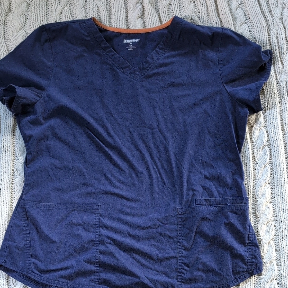 ✨ Scrubstar szL Scrub Top